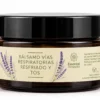 Bálsamo Vías Respiratorias para resfriado y tos de Essential Therapeutics, frasco ámbar de 30 g con etiqueta botánica de lavanda sobre fondo blanco.